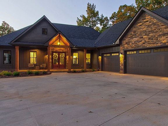 2nd image of 80 Moreland Heights Dr
