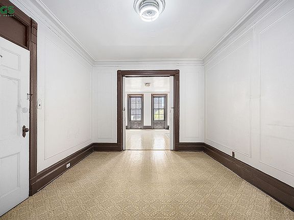 4th image of 147 W 105th St APT 4W