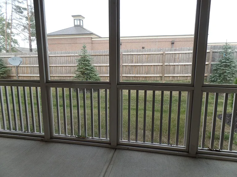 5353 Nottinghamshire Ln — Photo 38