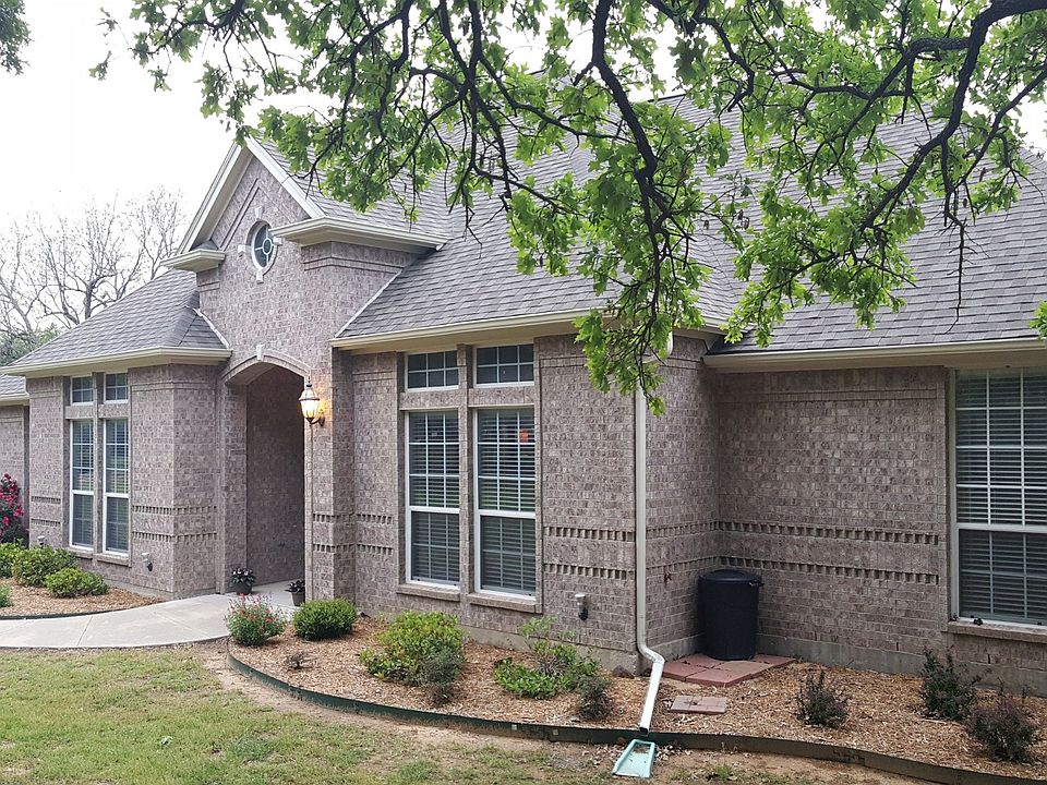 1st image of 8009 Walnut Dr