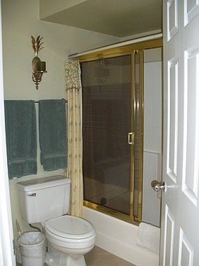 Master Bath/Walk in closet