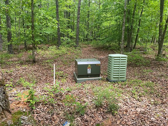 5th image of 64 Acorn Cir