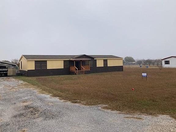 2nd image of 3132 Shady Creek Cir