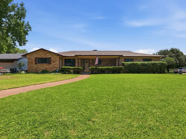 1117 Sheridan Ln, Cleburne, TX 76033