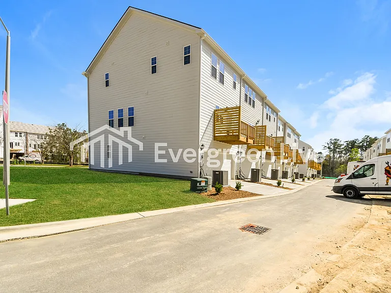 1018 Postmaster Ln — Photo 15