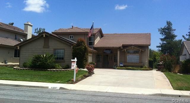 Beautiful home in highly desirable south Temecula neighborhood.