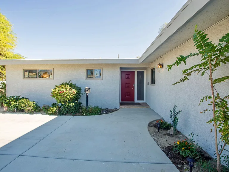 43815 Marigold Dr — Photo 2