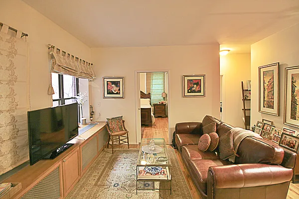 Rented by Bird & Swing LLC | media 23