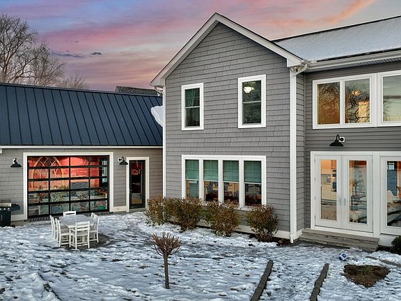 5th image of 34404 Resort Ln