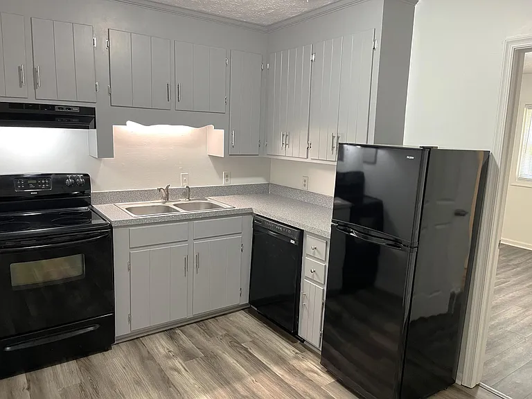 21 Valleywood Dr #3 — Photo 7