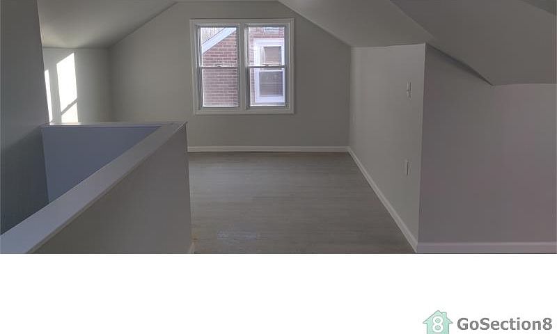 2nd image of 8516 Plainview Ave