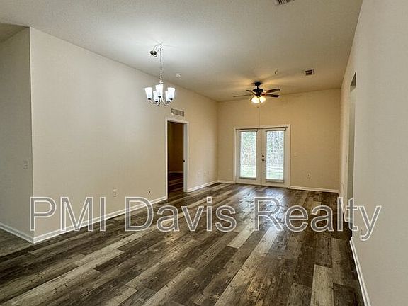 2nd image of 130 Burnett Ct Unit 101