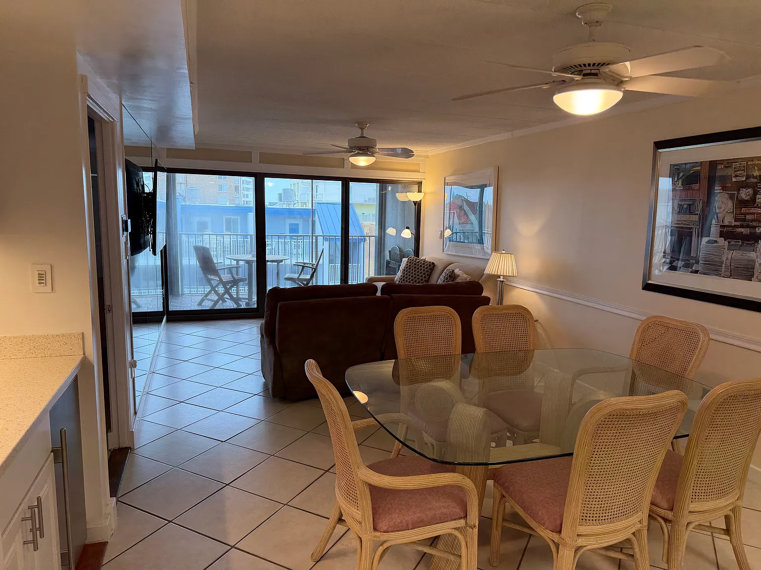 2 bed, 1352 sqft, $1,395 — Photo 4