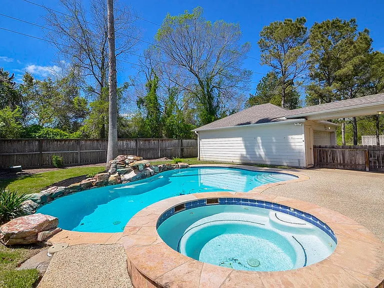 23615 Banning Point Ct — Photo 43