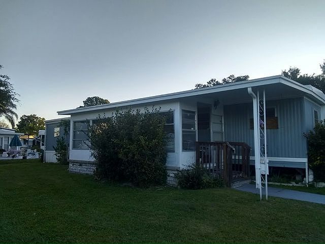 1st image of 14300 66th St N #1105