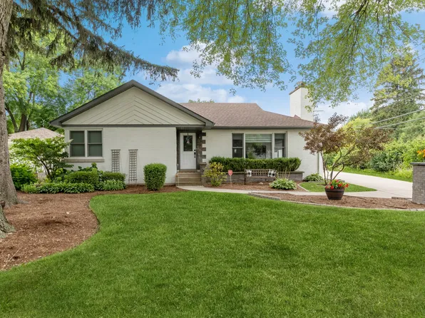 503 Carter St, Libertyville, IL 60048