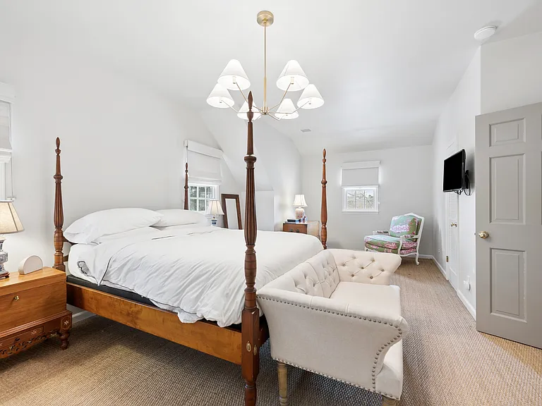429 Head Of Pond Rd — Photo 13