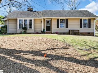 114 Crowndale Dr, Taylors, SC 29687
