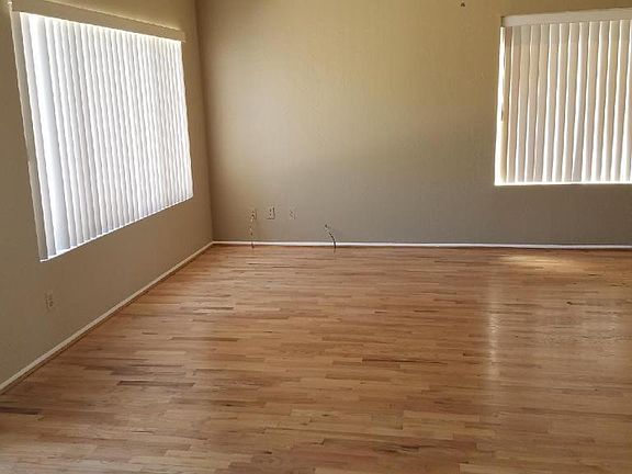 4th image of 4406 E Villa Theresa Dr