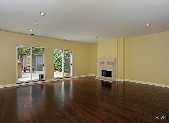 2nd image of 414 W Wisconsin St