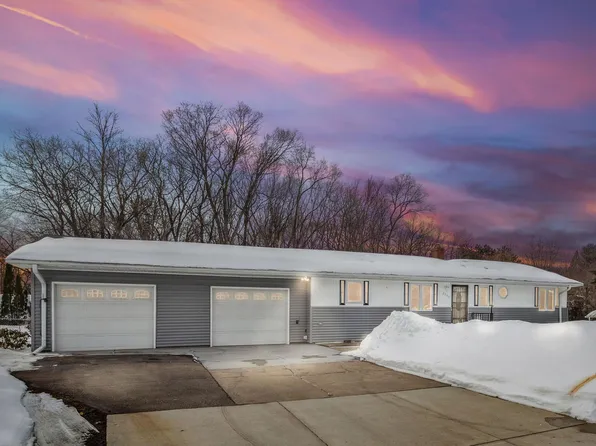 2656 Fremont Ave E, Maplewood, MN 55119