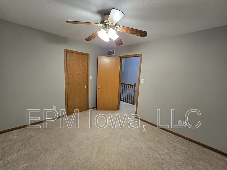 4710 Donald Dr — Photo 40