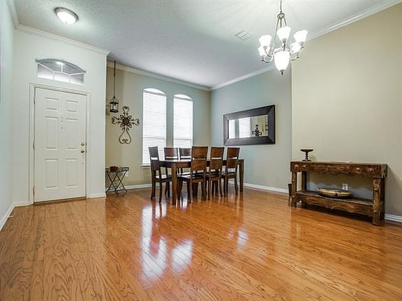 2nd image of 1232 Hillcrest Dr