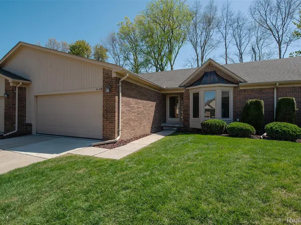 41308 Fortuna Dr E #86, Clinton Township, MI 48038