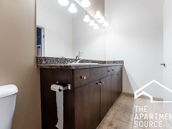 3rd image of 2401 W North Ave #202