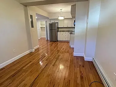 526 Main St #1 — Photo 2