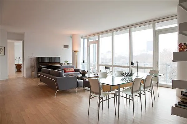 Rented by R New York | media 43