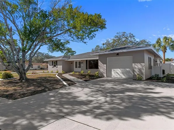 7337 Price St, Spring Hill, FL 34606