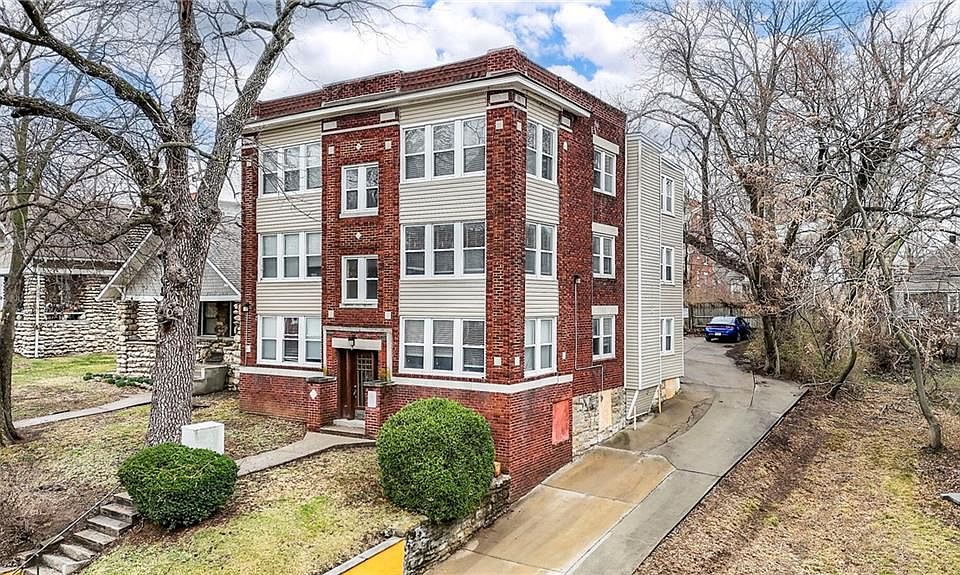 1st image of 4226 Locust St