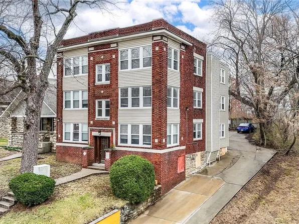 4226 Locust St, Kansas City, MO 64110