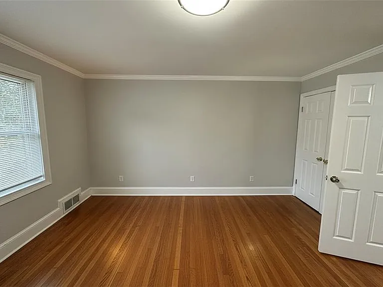 1393 Scott Blvd — Photo 21