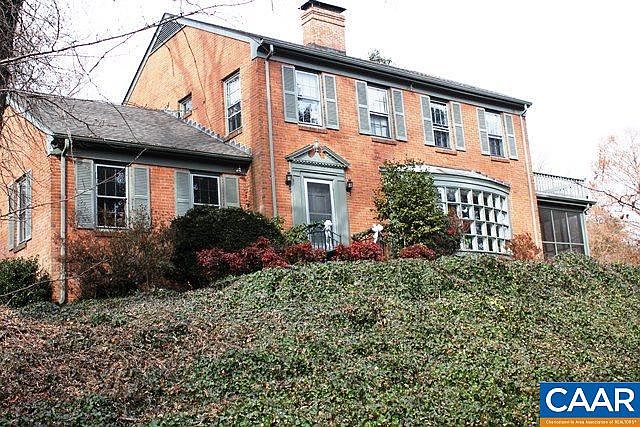 2nd image of 1507 Gentry Ln