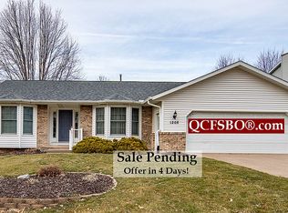 1208 W 46th St, Davenport, IA 52806