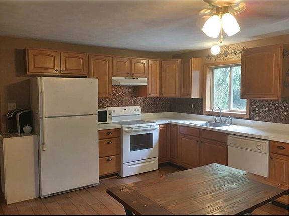 4th image of 111 Tumbleweed Dr
