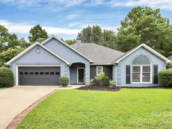 12089 Spinnaker Dr, Tega Cay, SC 29708