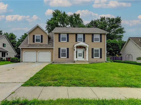 402 NE 97th Ter, Kansas City, MO 64155
