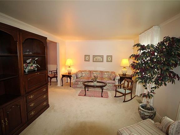 4th image of 1109 Tidewood Dr