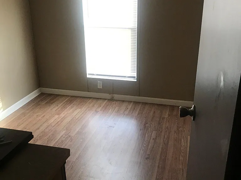 5974 Hibernia Dr — Photo 11