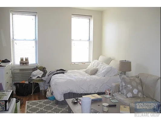 Rented by Aclawrence | media 12