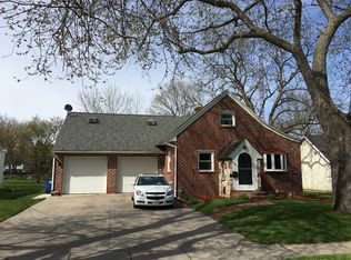 924 Louisiana Ave, Perrysburg, OH