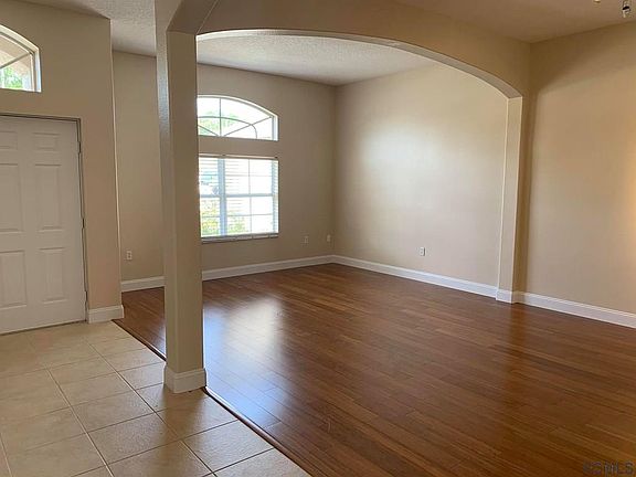 3rd image of 4 E Bourne Ln