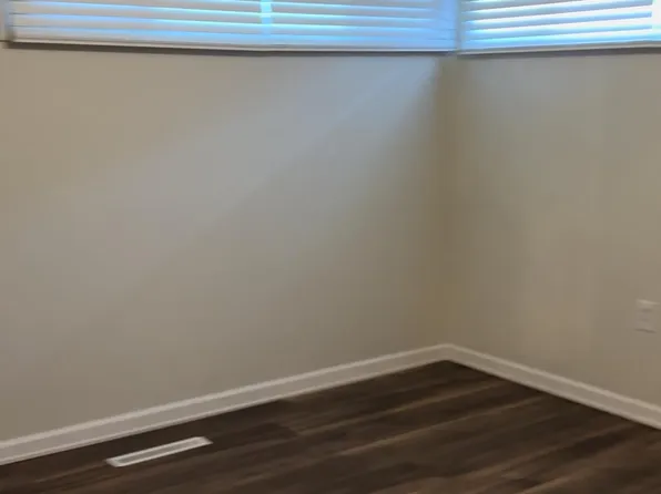 201 Plaza Ave, Dodge City, KS 67801