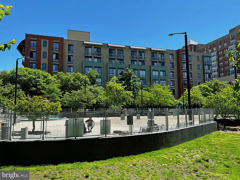 1200 N Hartford St #507 — Photo 23