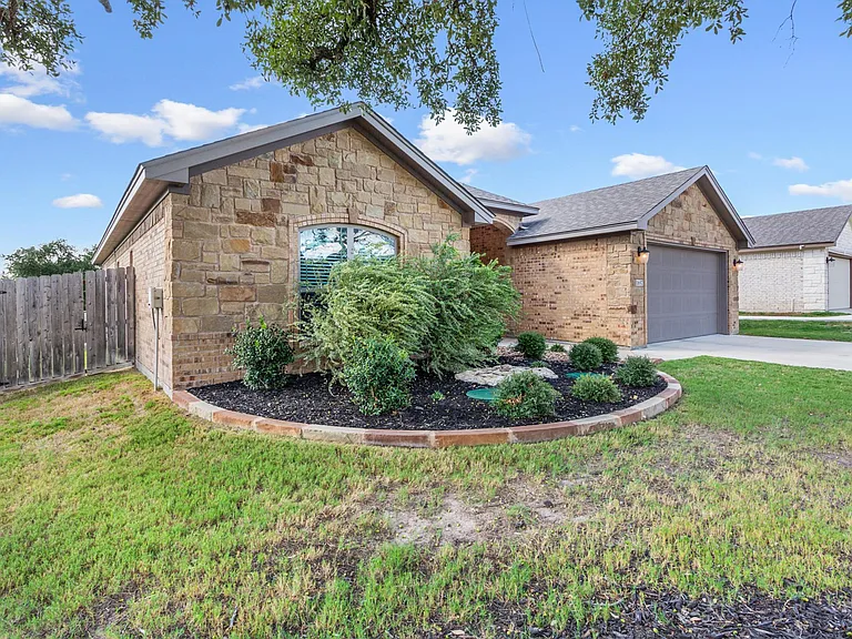 1657 Lacy Ridge Dr — Photo 5
