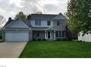 10186 Dayflower Dr, Twinsburg, OH 44087