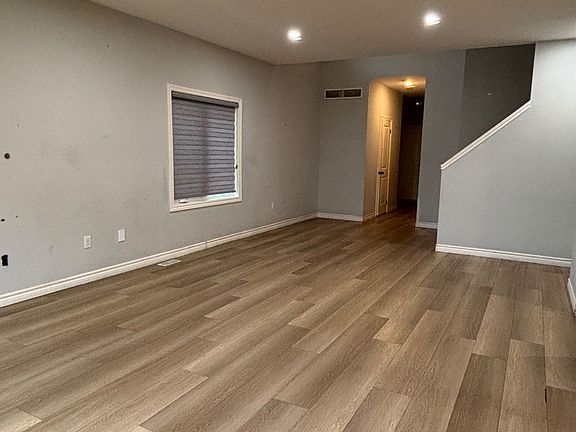 4th image of 92 Middleton Ave